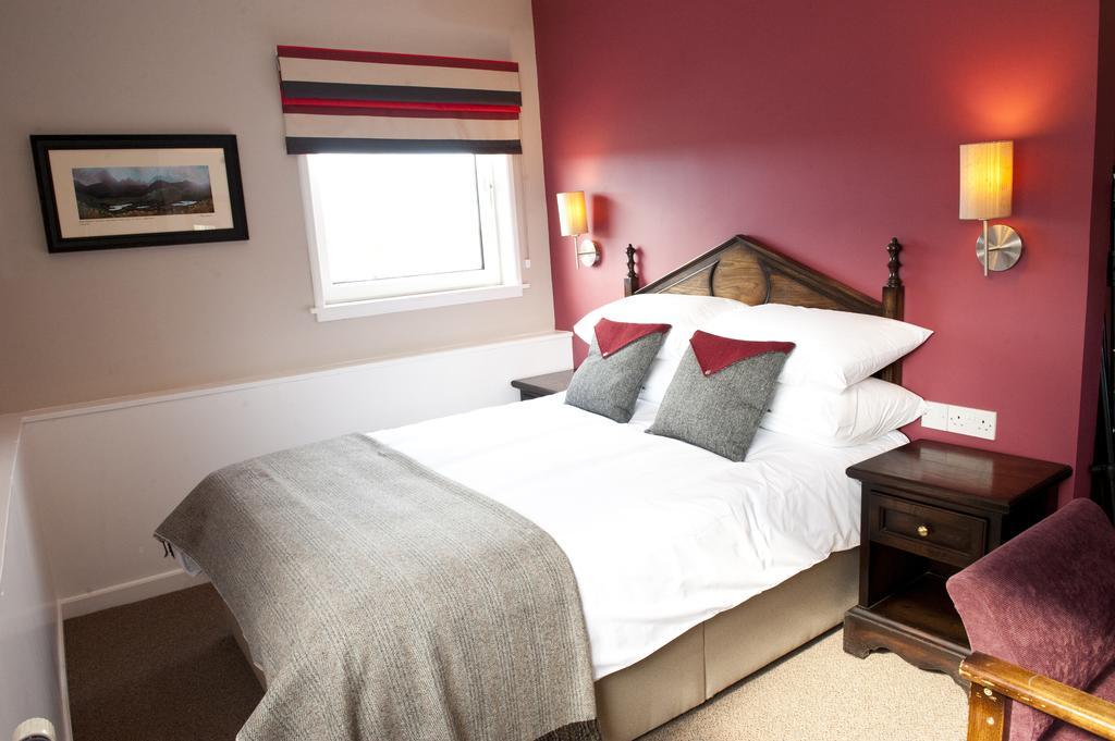 The Crown Inn Stornoway  Room photo